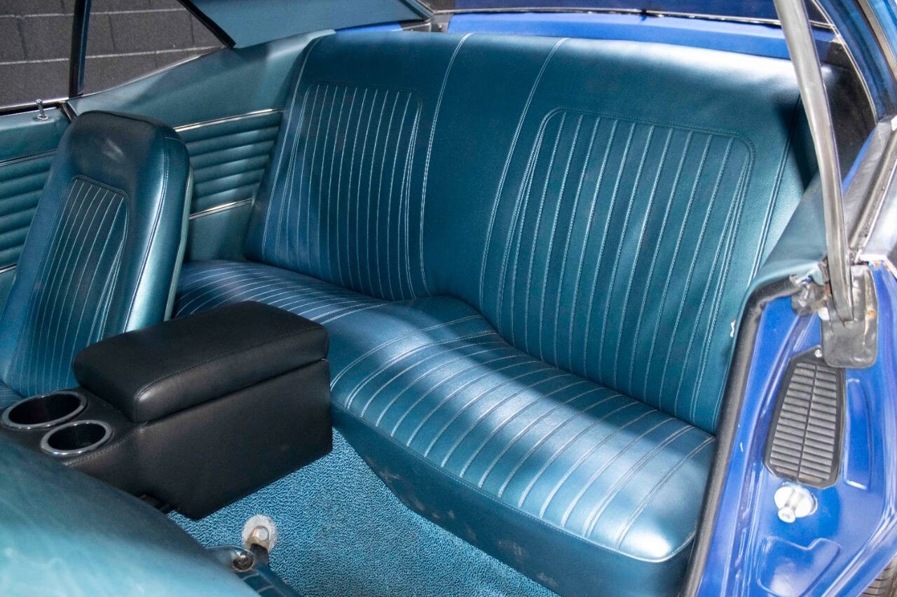 Chevrolet-Camaro-1968-Coupe-3