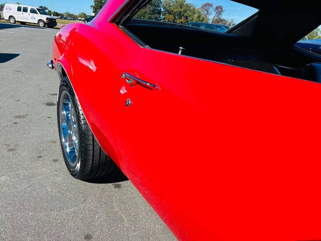 Chevrolet-Camaro-1968-Coupe-35