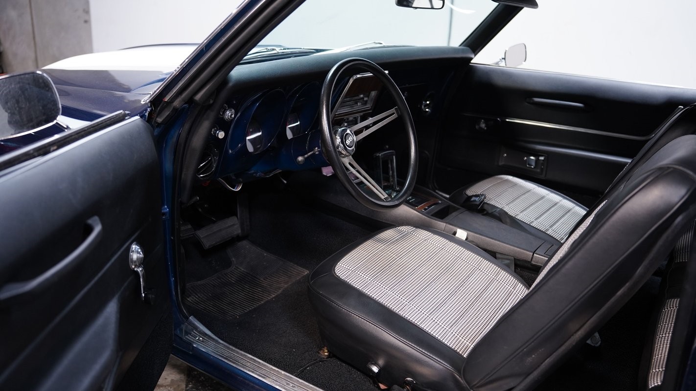 Chevrolet-Camaro-1968-Coupe-4