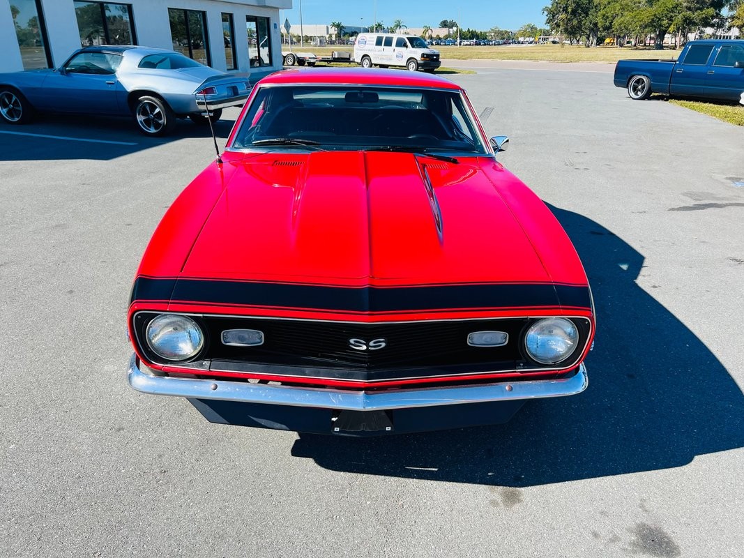 Chevrolet-Camaro-1968-Coupe-9