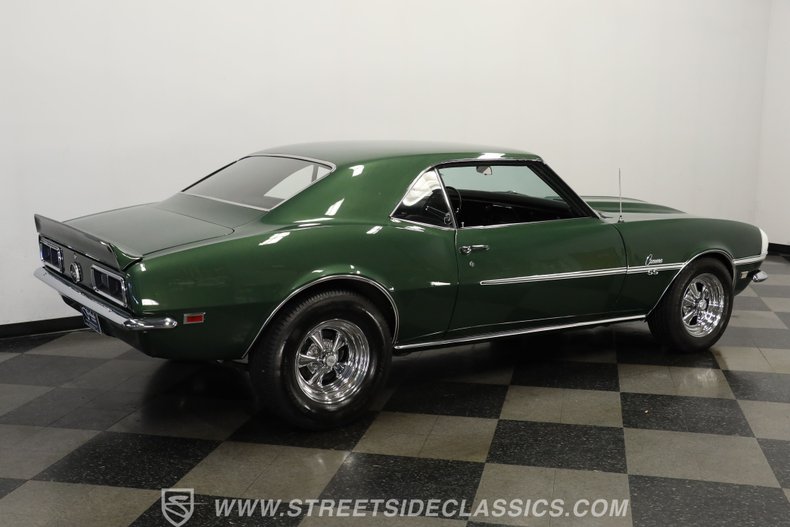 Chevrolet-Camaro-1968-Dark-Green-Metallic-Black-22