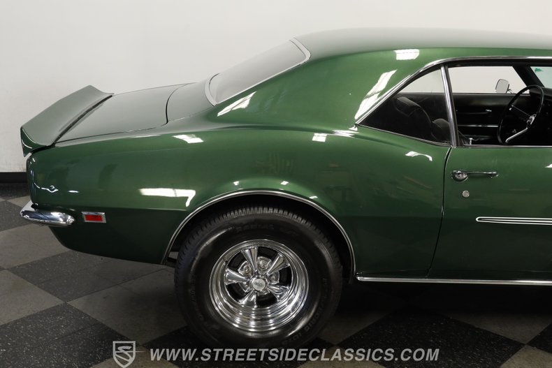 Chevrolet-Camaro-1968-Dark-Green-Metallic-Black-30
