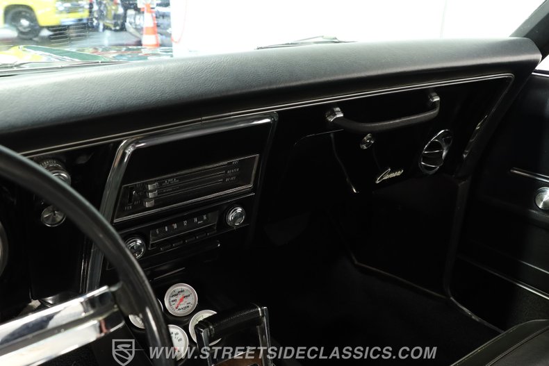 Chevrolet-Camaro-1968-Dark-Green-Metallic-Black-42