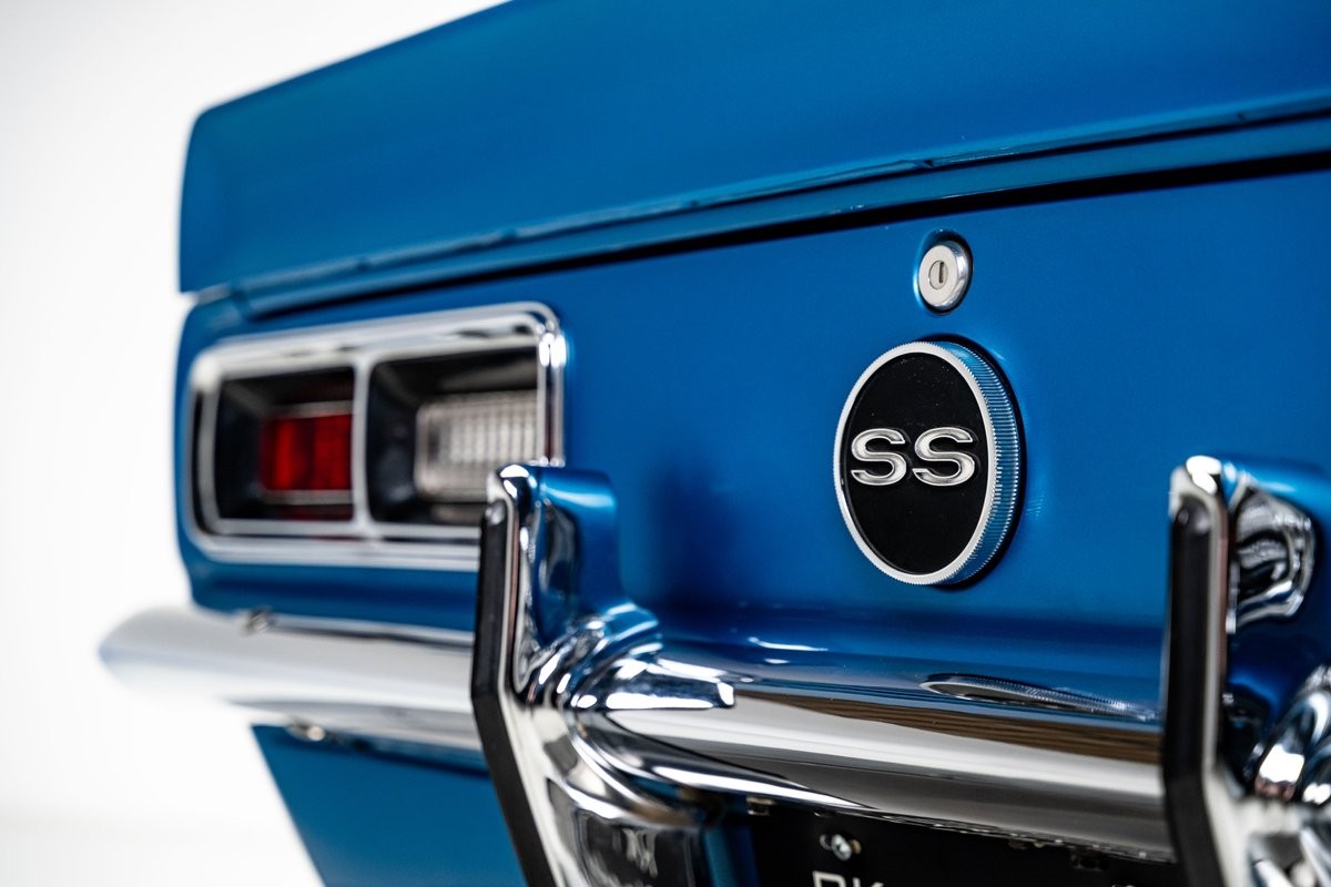 Chevrolet-Camaro-1968-Hardtop-21