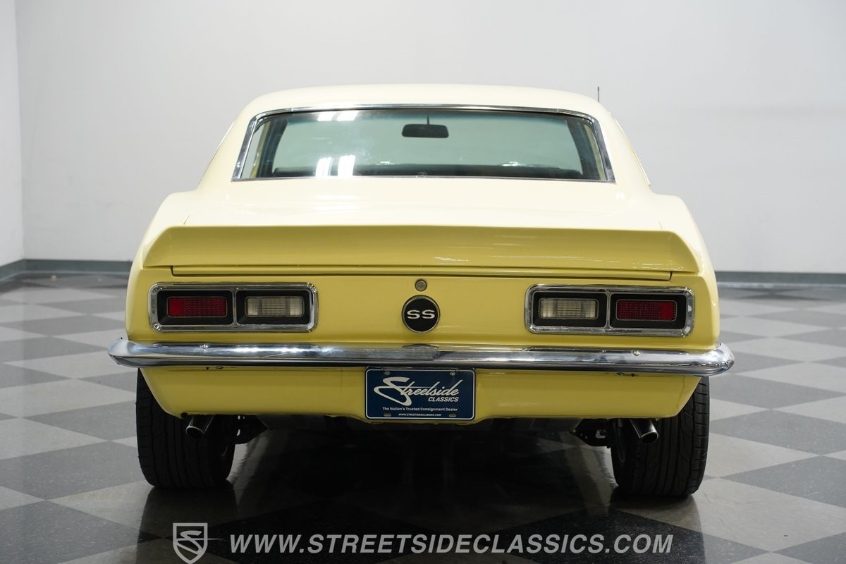 Chevrolet-Camaro-1968-Hardtop-24