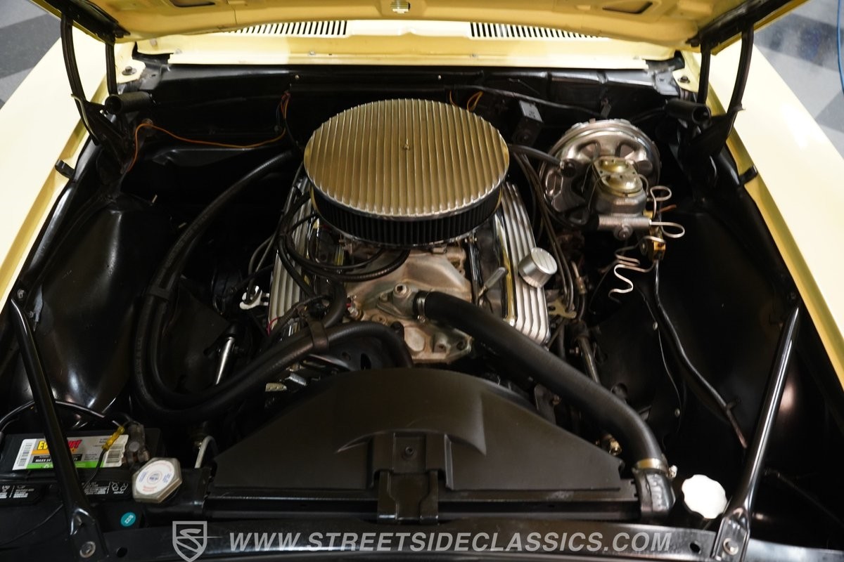 Chevrolet-Camaro-1968-Hardtop-32