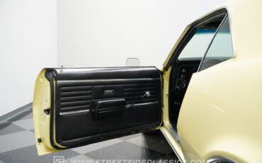 Chevrolet-Camaro-1968-Hardtop-35