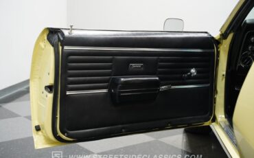 Chevrolet-Camaro-1968-Hardtop-36