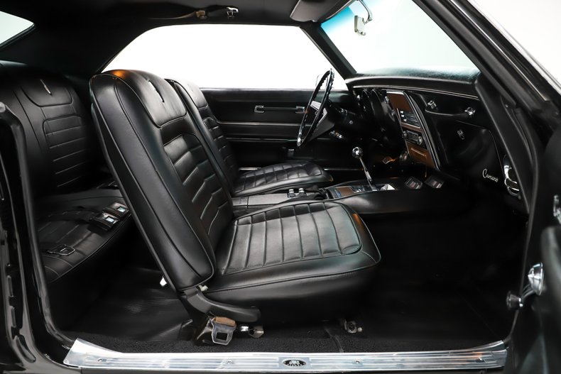 Chevrolet-Camaro-1968-Tuxedo-Black-Black-41