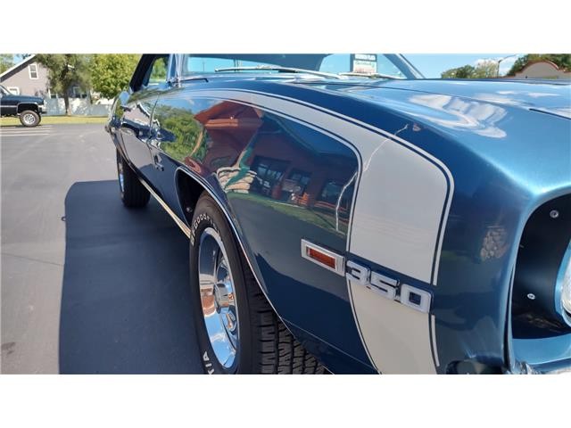 Chevrolet-Camaro-1969-2-door-coupe-33