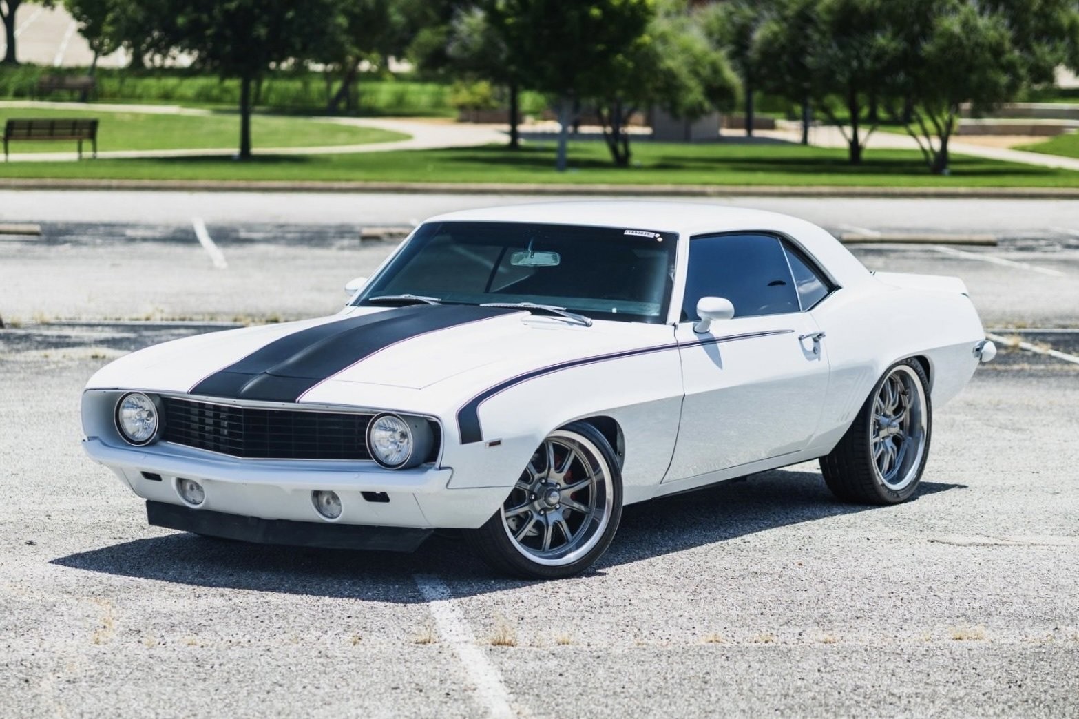 Chevrolet-Camaro-1969-2D-Coupe-2