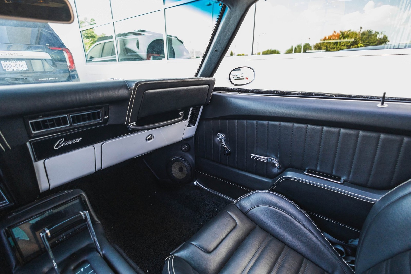 Chevrolet-Camaro-1969-2D-Coupe-31