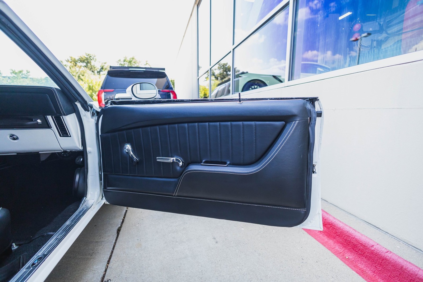 Chevrolet-Camaro-1969-2D-Coupe-34