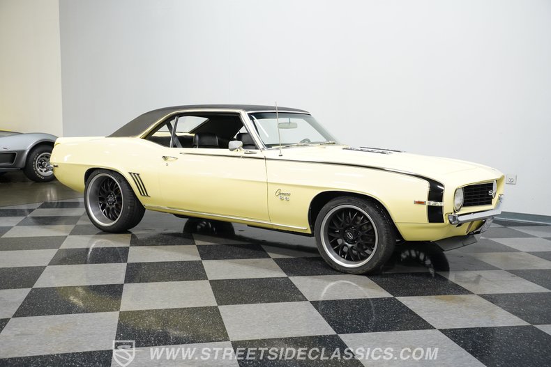 Chevrolet-Camaro-1969-Butternut-Yellow-Black-12