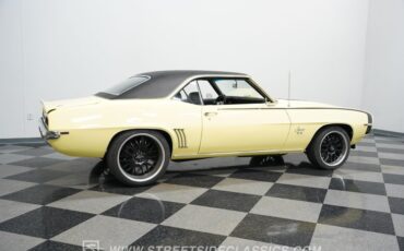 Chevrolet-Camaro-1969-Butternut-Yellow-Black-2