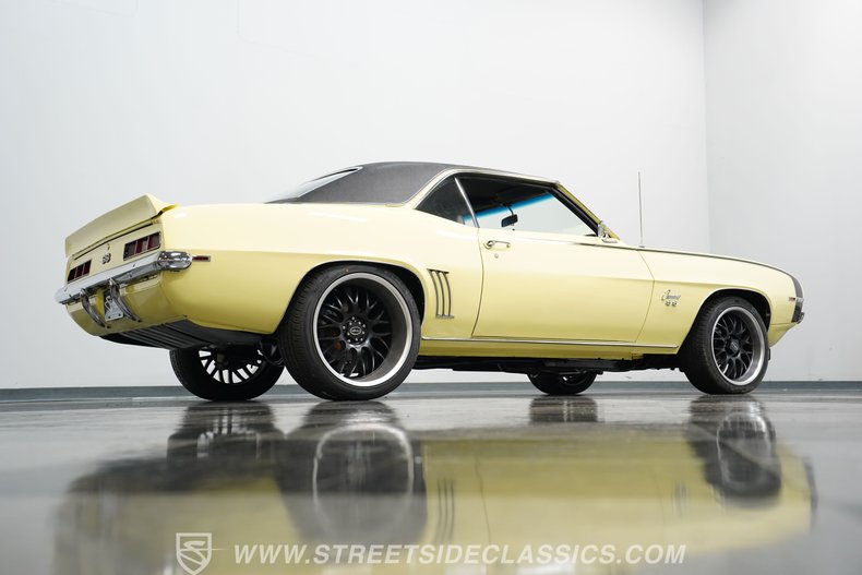 Chevrolet-Camaro-1969-Butternut-Yellow-Black-30