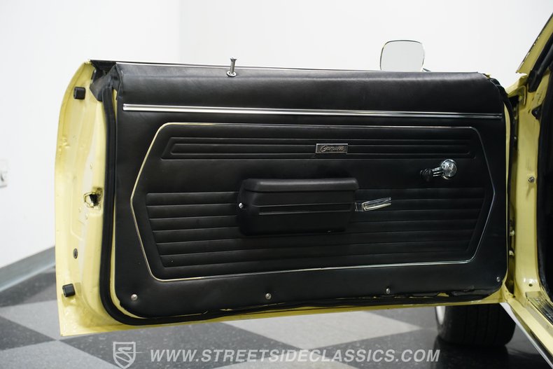 Chevrolet-Camaro-1969-Butternut-Yellow-Black-38