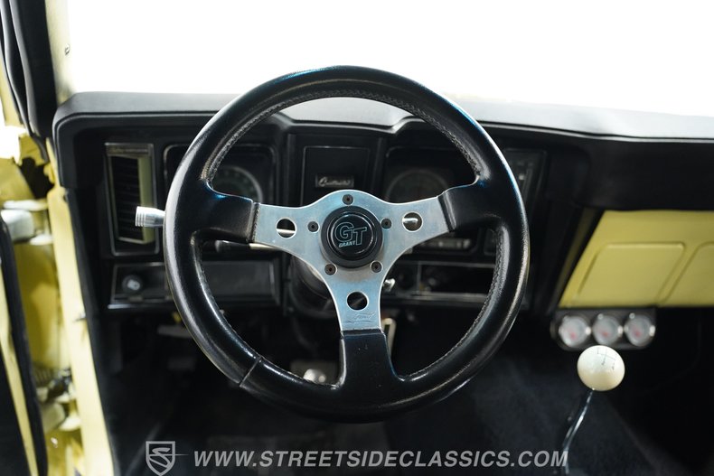 Chevrolet-Camaro-1969-Butternut-Yellow-Black-40