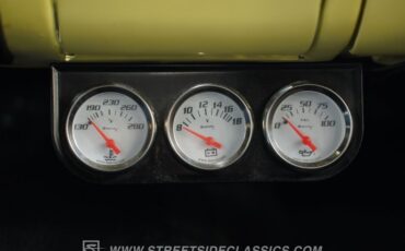 Chevrolet-Camaro-1969-Butternut-Yellow-Black-42