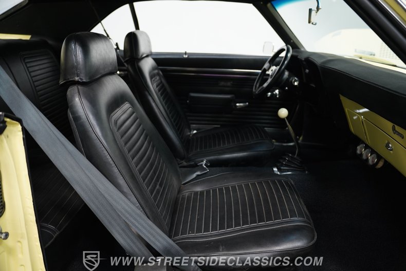 Chevrolet-Camaro-1969-Butternut-Yellow-Black-8