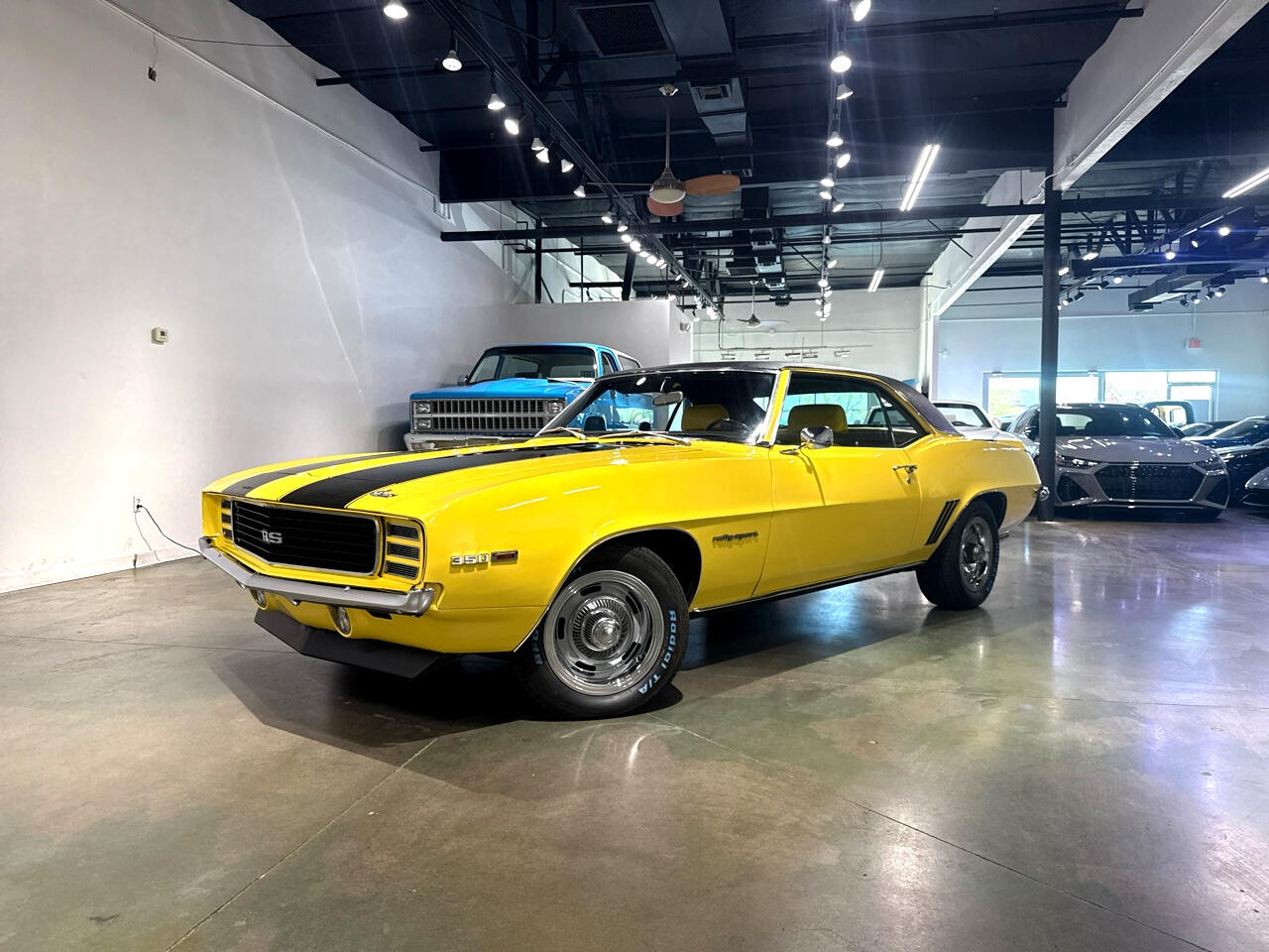 Chevrolet-Camaro-1969-Coupe-1