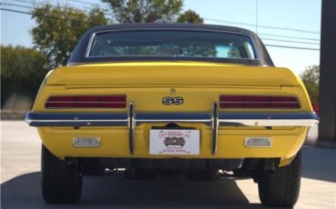 Chevrolet-Camaro-1969-Coupe-12