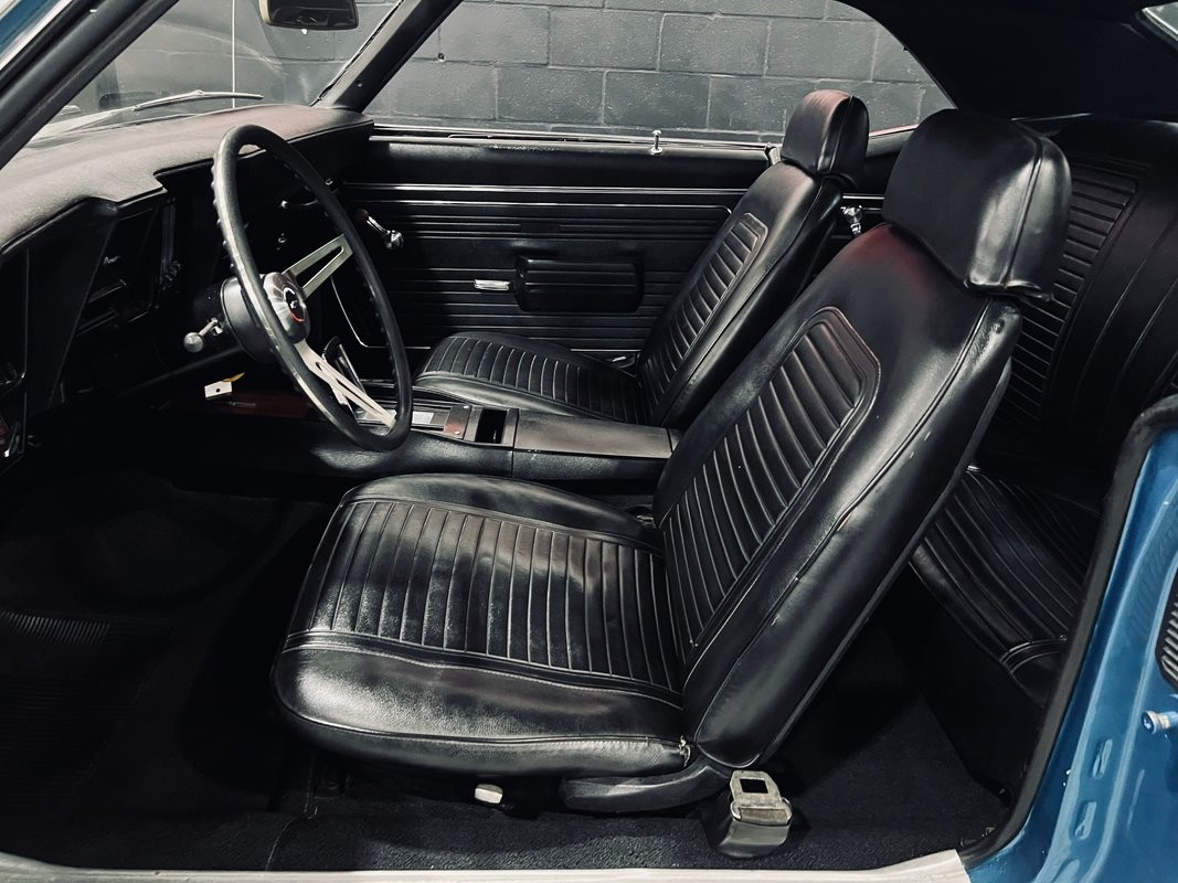 Chevrolet-Camaro-1969-Coupe-14