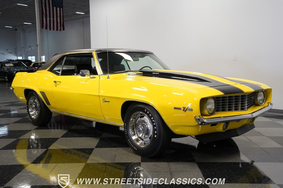 Chevrolet-Camaro-1969-Coupe-16