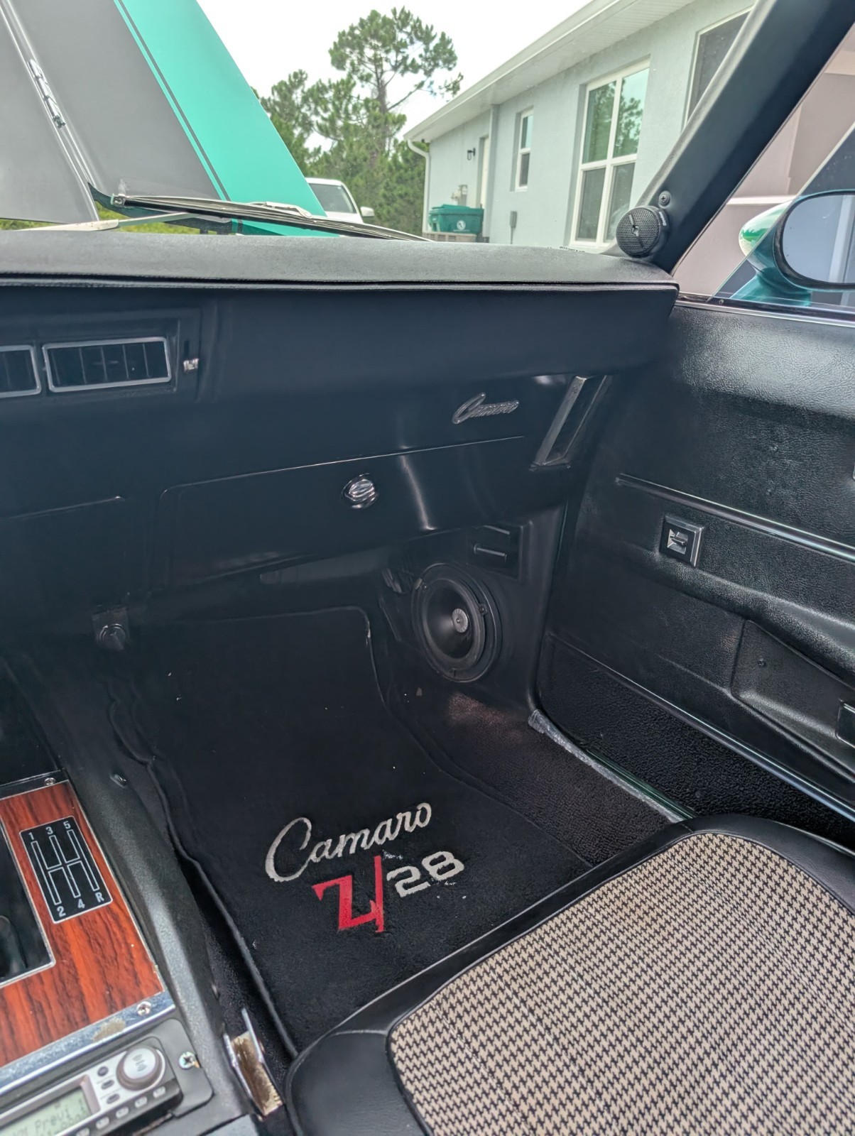 Chevrolet-Camaro-1969-Coupe-17