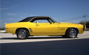 Chevrolet-Camaro-1969-Coupe-17