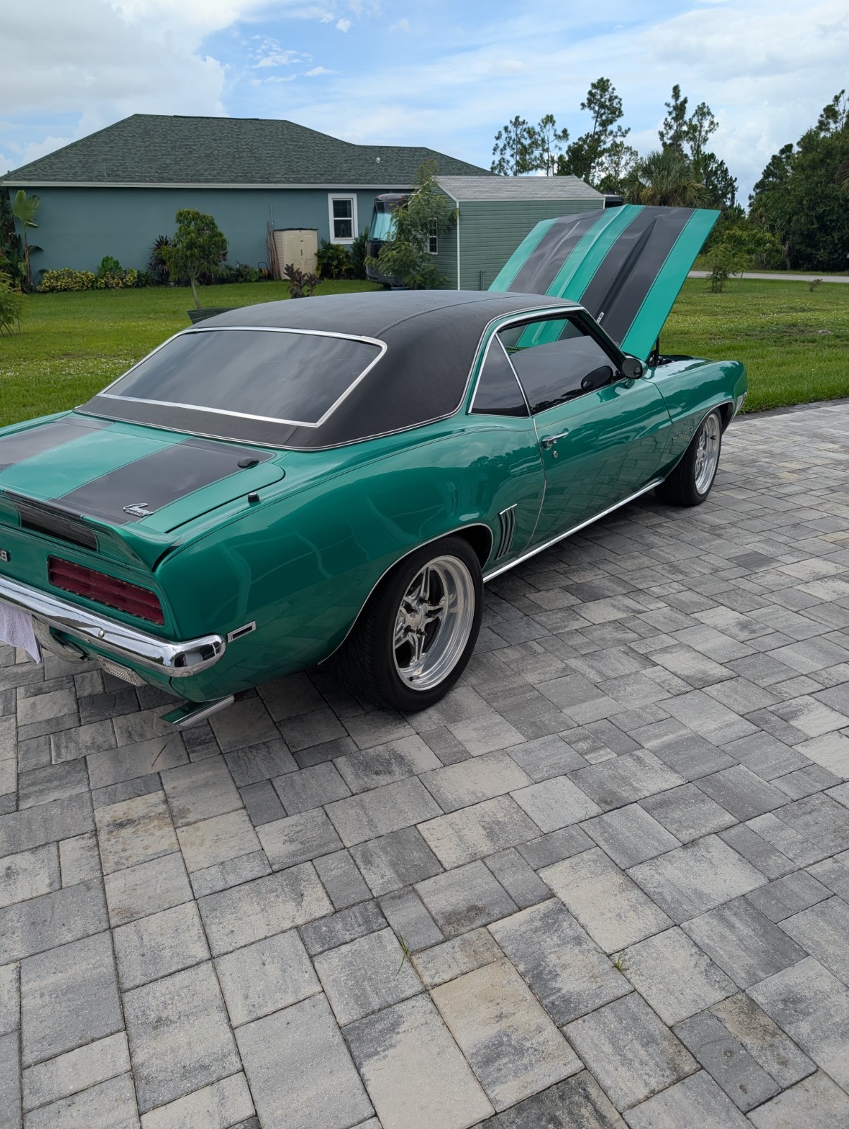 Chevrolet-Camaro-1969-Coupe-18