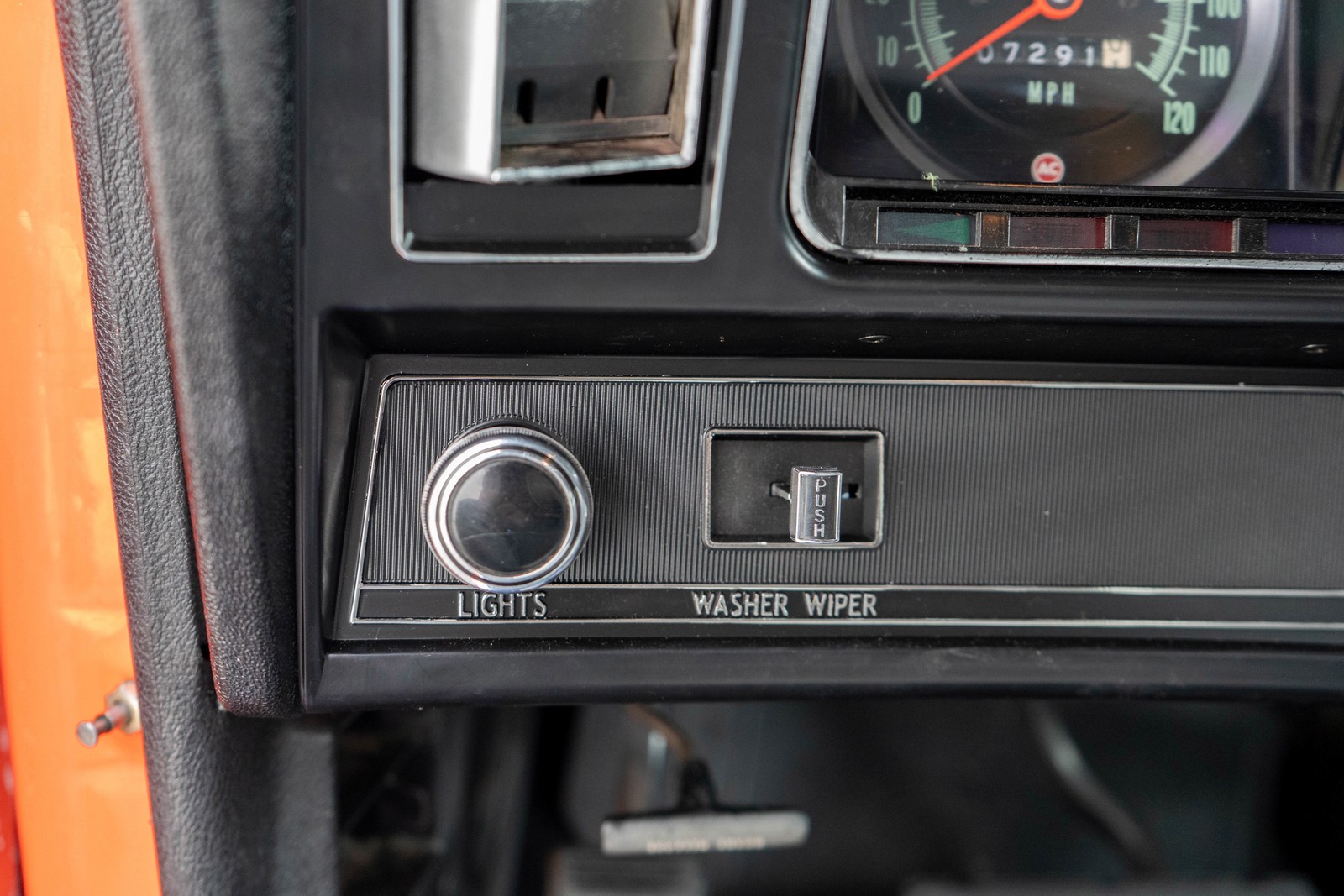 Chevrolet-Camaro-1969-Coupe-18