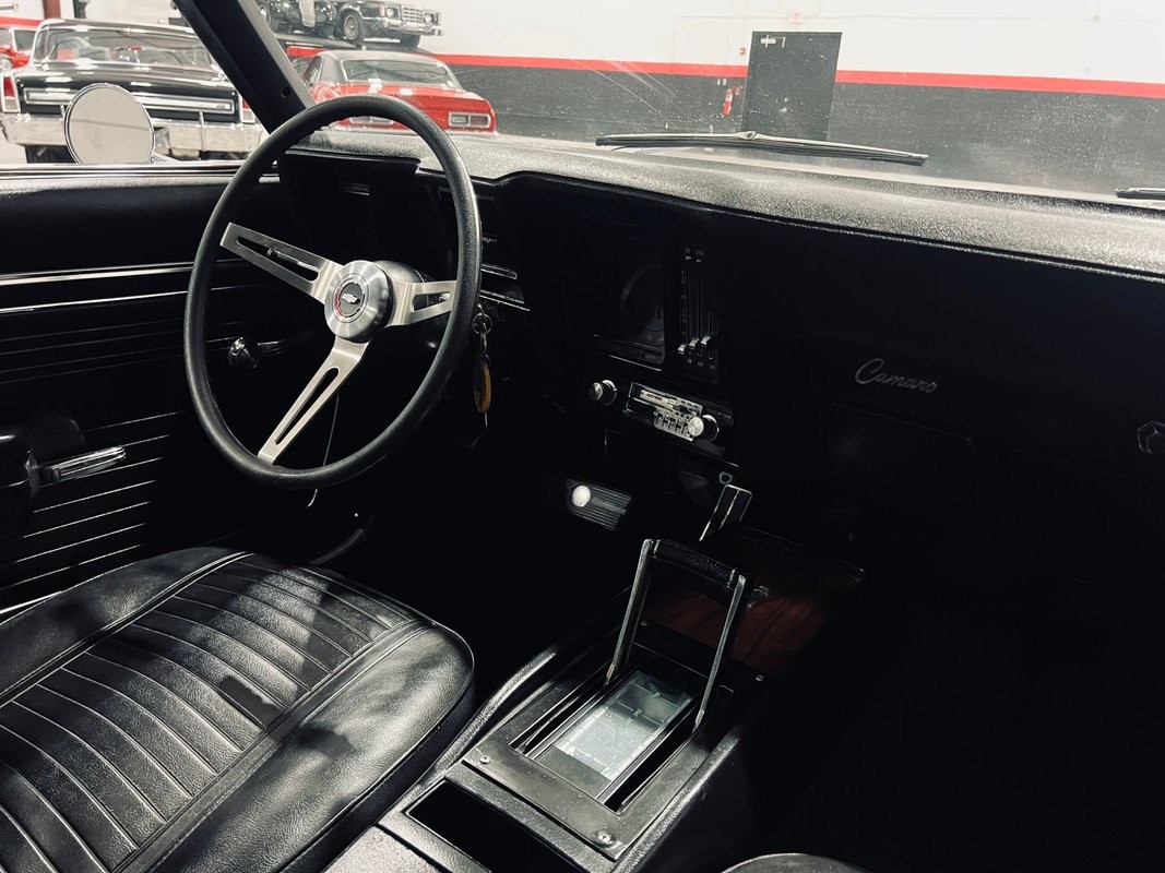 Chevrolet-Camaro-1969-Coupe-19