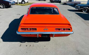 Chevrolet-Camaro-1969-Coupe-3