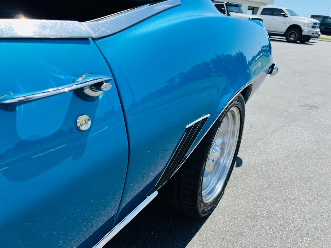 Chevrolet-Camaro-1969-Coupe-35