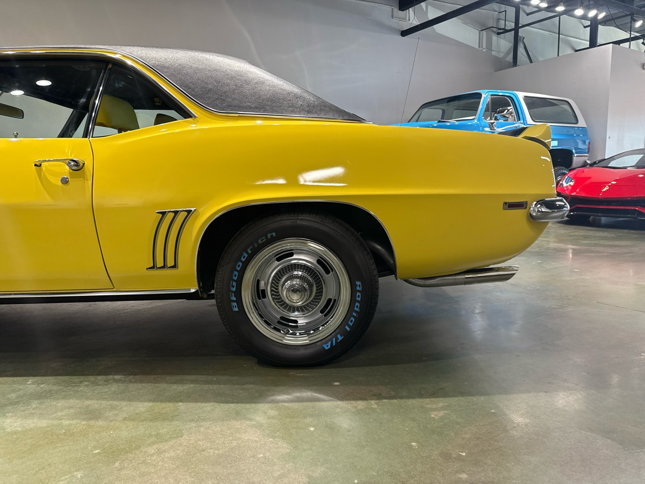 Chevrolet-Camaro-1969-Coupe-4