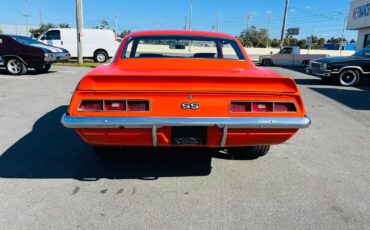 Chevrolet-Camaro-1969-Coupe-4