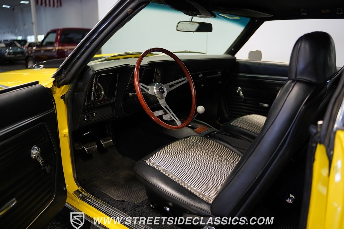 Chevrolet-Camaro-1969-Coupe-4