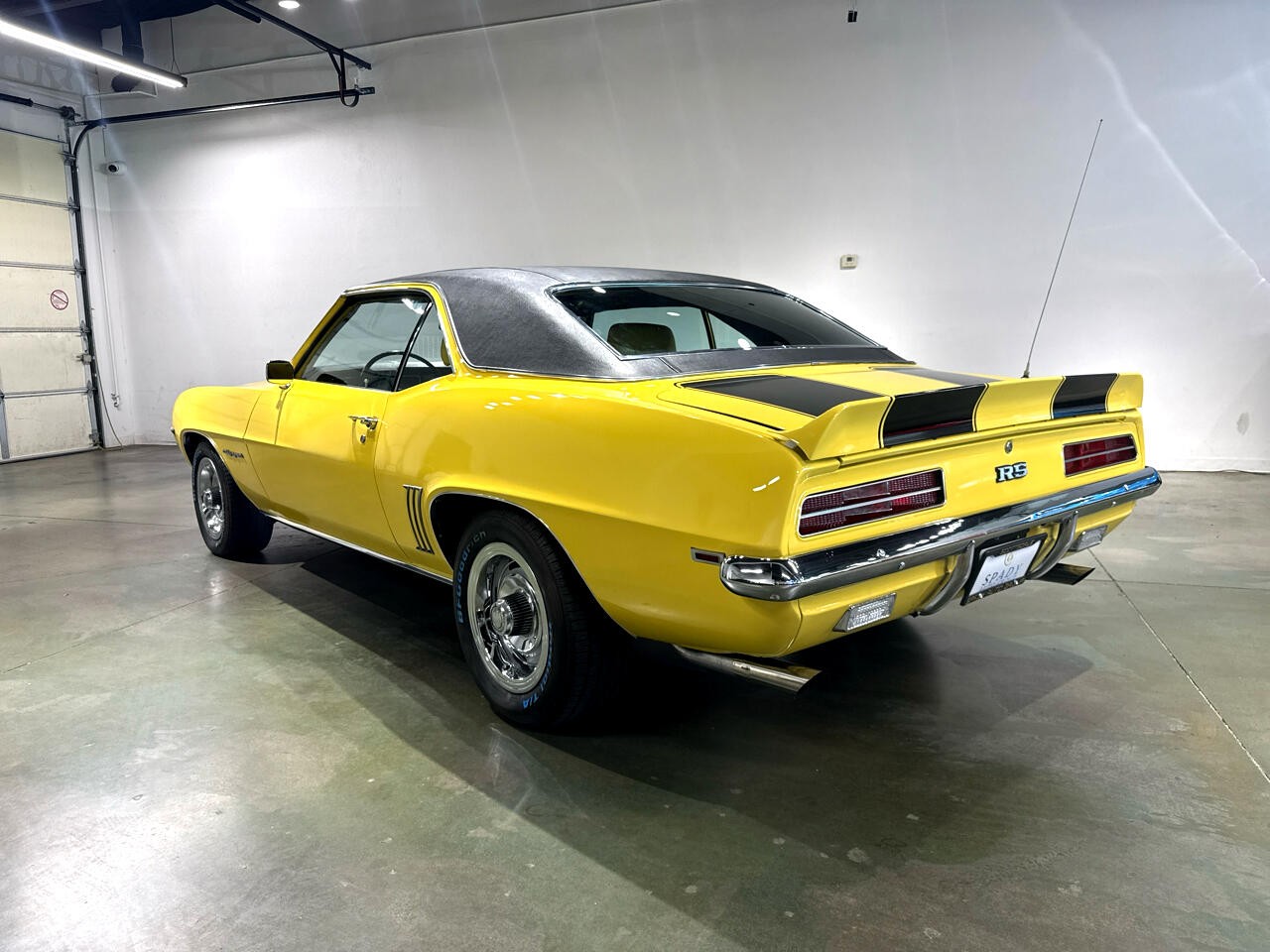 Chevrolet-Camaro-1969-Coupe-5