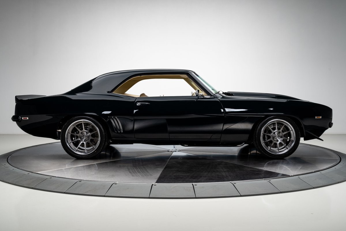 Chevrolet-Camaro-1969-Hardtop-19