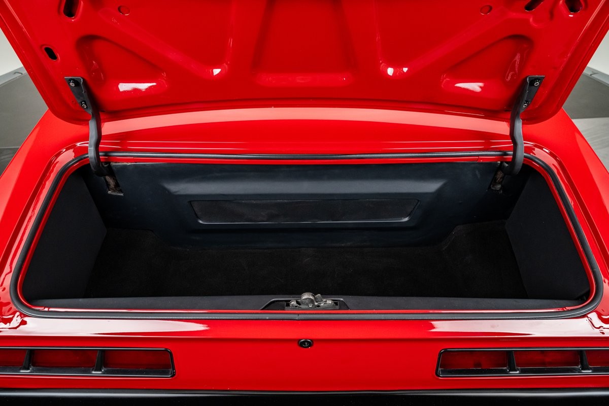 Chevrolet-Camaro-1969-Hardtop-30