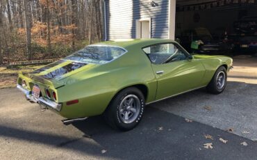 Chevrolet-Camaro-1970-Citrus-Green-Green-Deluxe-Cloth-10