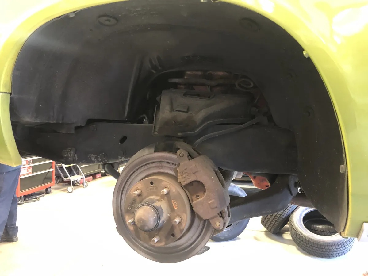 Chevrolet-Camaro-1970-Citrus-Green-Green-Deluxe-Cloth-17