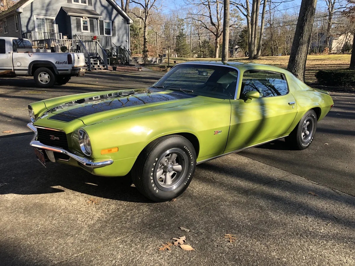 Chevrolet-Camaro-1970-Citrus-Green-Green-Deluxe-Cloth-8