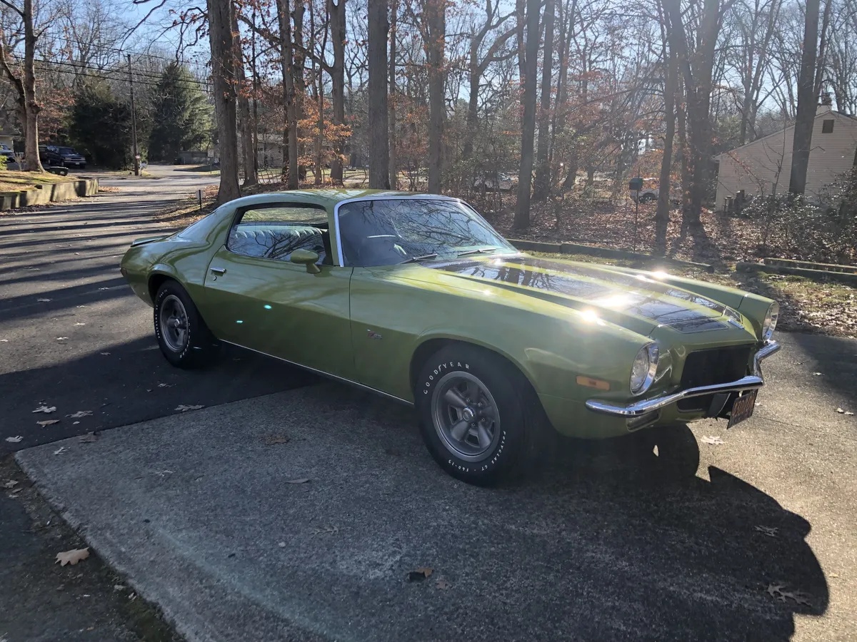 Chevrolet-Camaro-1970-Citrus-Green-Green-Deluxe-Cloth-9