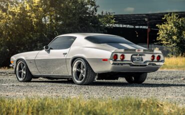 Chevrolet-Camaro-1970-Silver-Black-14