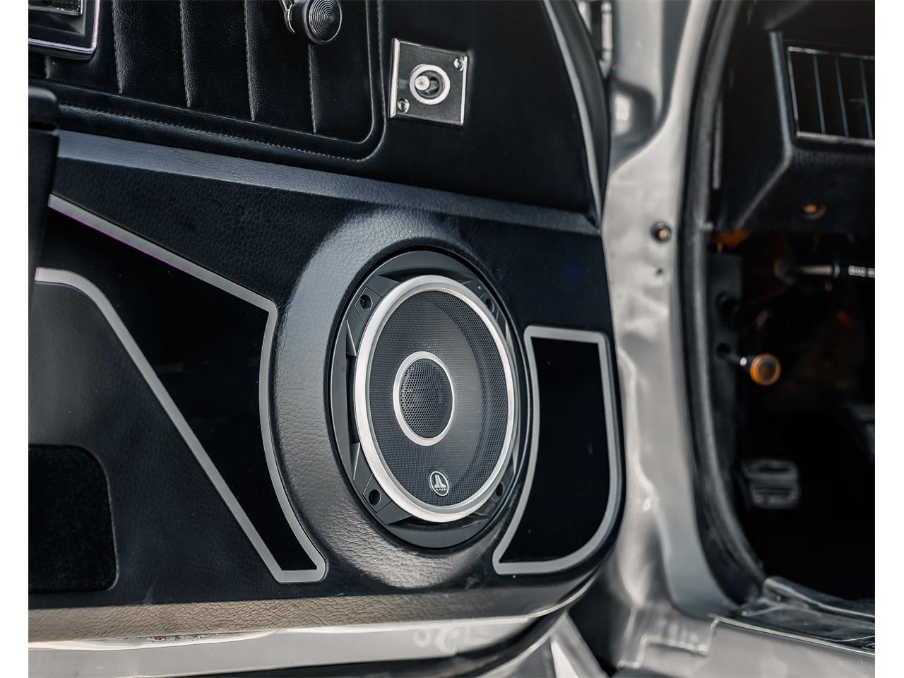 Chevrolet-Camaro-1970-Silver-Black-18