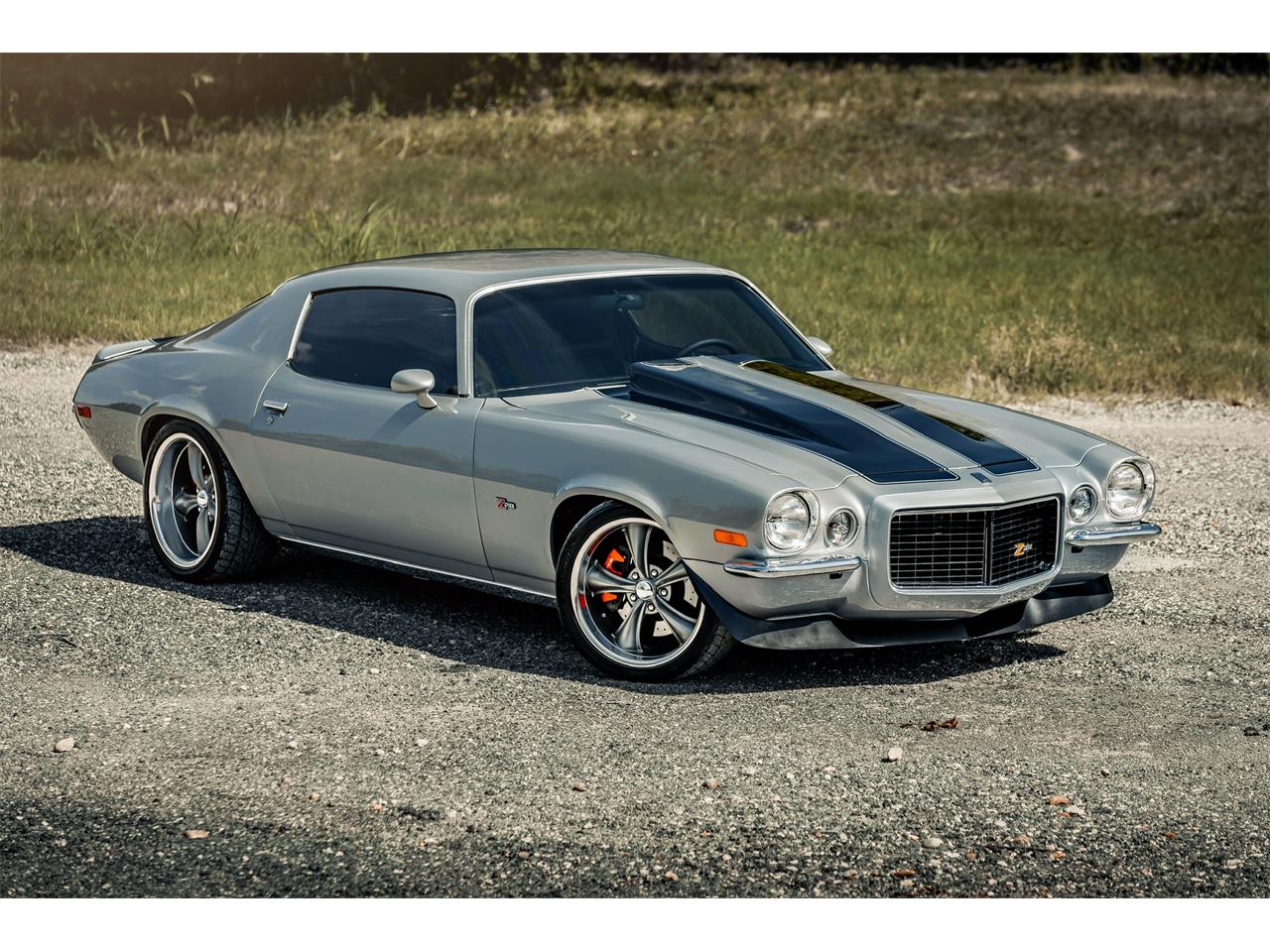 Chevrolet-Camaro-1970-Silver-Black-3