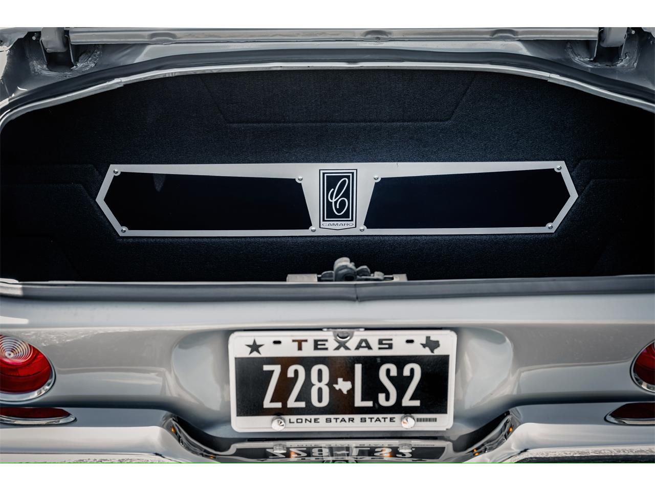 Chevrolet-Camaro-1970-Silver-Black-31