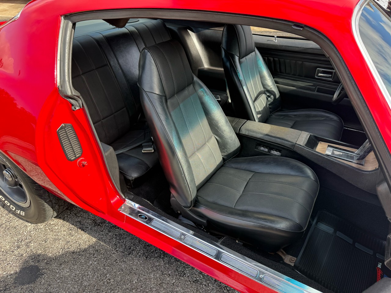 Chevrolet-Camaro-1973-American-Muscle-Car-25